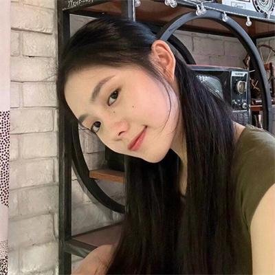 桃花含露又春风
